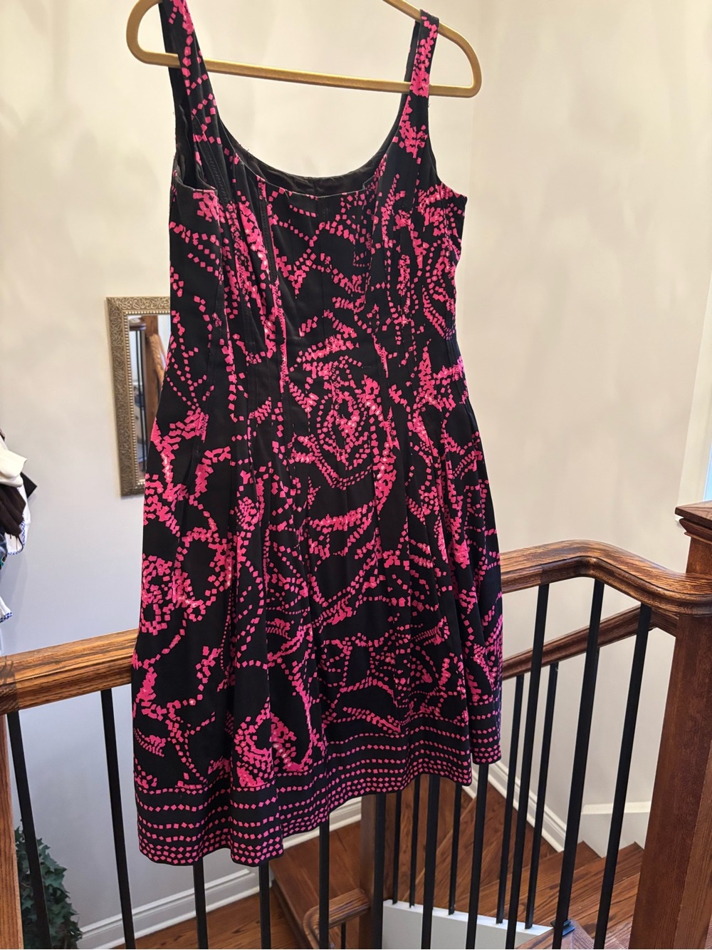 Jones New York Black and Fuscia sleeveless Dress with Pink Pattern of squares.